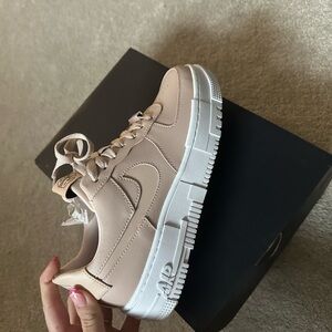 Pink Nike Air Force 1 pixel size 9